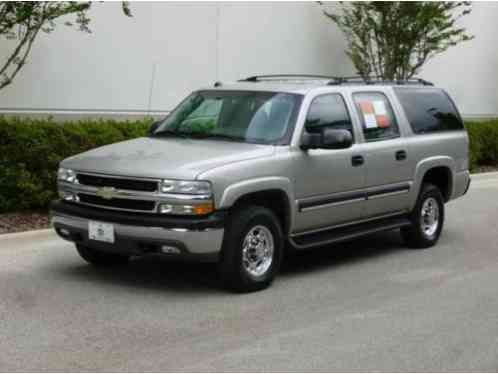 Chevrolet Suburban 2500 LT 4WD 4dr (2004)