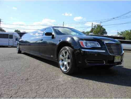 2014 Chrysler 300 Series 140 Inch Limousine