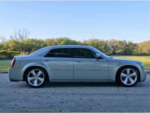 Chrysler 300 Series 4DR SEDAN 300C (2005)