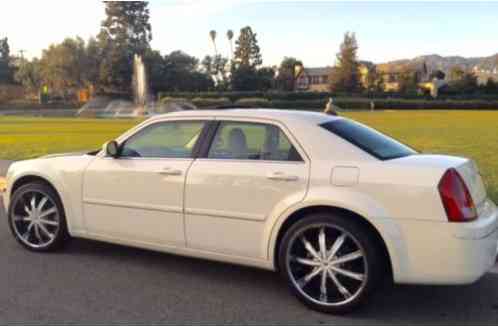 Chrysler 300 Series C300 (2005)