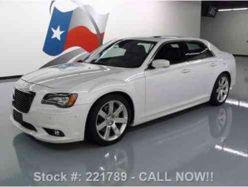 Chrysler 300 Series SRT-8 6. 4L (2012)