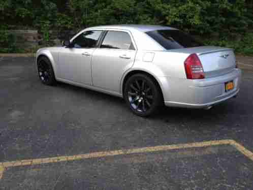 2007 Chrysler 300 Series srt8