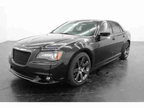 2014 Chrysler 300 Series SRT8