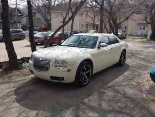 Chrysler: 300 Series Touring