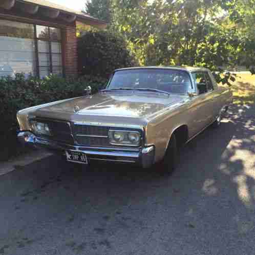 Chrysler Imperial Crown Coupe (1965)