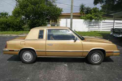 Chrysler LeBaron (1985)