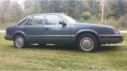 Chrysler LeBaron GTS Turbo (1985)