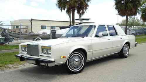 Chrysler New Yorker 5TH AVENUE (1987)