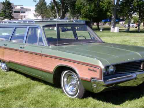 Chrysler Newport Town&Country (1968)