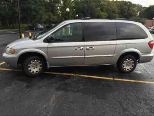 Chrysler Town & Country (2002)