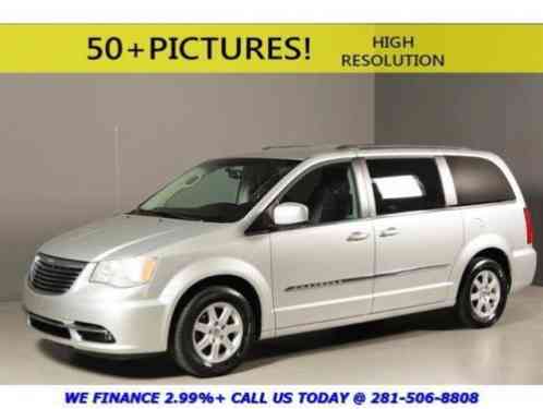2012 Chrysler Town & Country 2012 TOURING DVD 7PASS LEATHER POWERDOORS 16 ALLOY