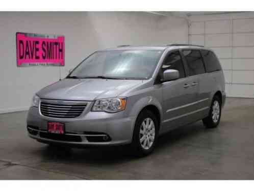 Chrysler Town & Country 4dr Wgn (2013)