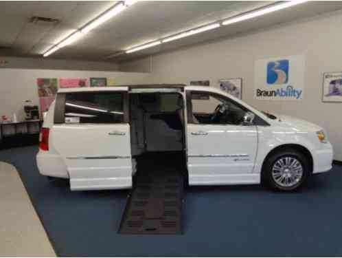 Chrysler Town & Country Entervan II (2016)