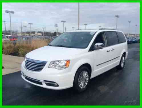 2016 Chrysler Town & Country L