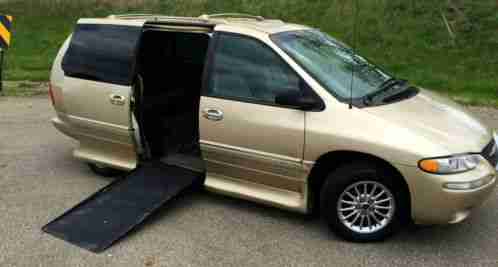 2000 Chrysler Town & Country