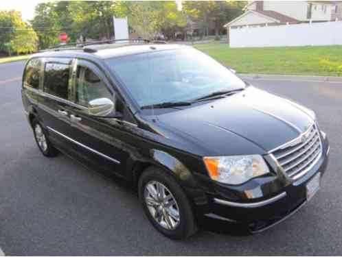 Chrysler Town & Country limited (2008)