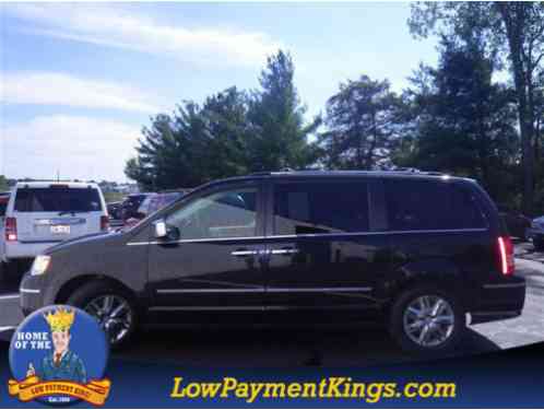 Chrysler Town & Country Limited (2010)