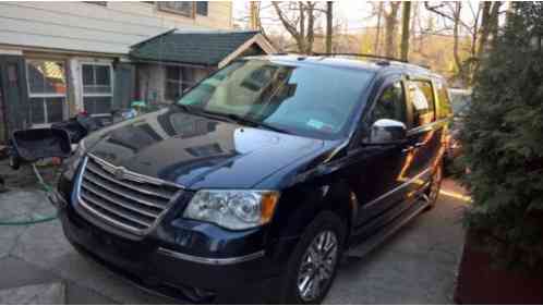 Chrysler Town & Country (2008)