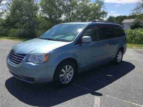 2008 Chrysler Town & Country