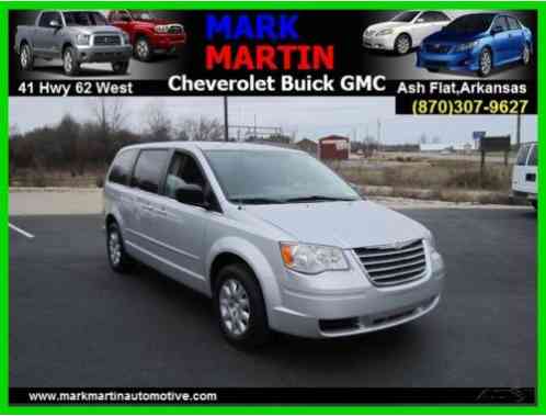 Chrysler Town & Country LX (2009)