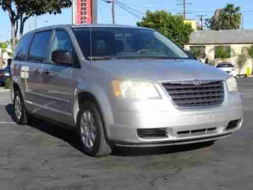 Chrysler Town & Country LX (2008)