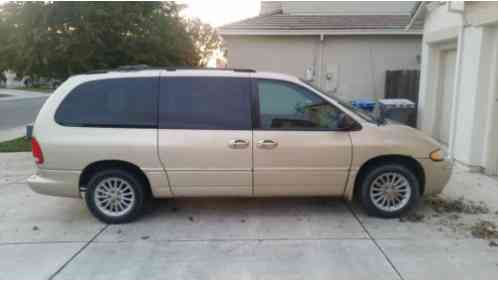 Chrysler Town & Country LXi (1999)