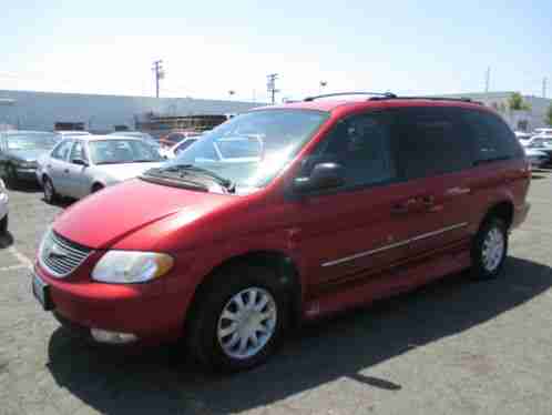 2003 Chrysler Town & Country