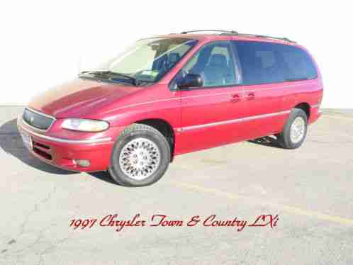 1997 Chrysler Town & Country LXi Edition