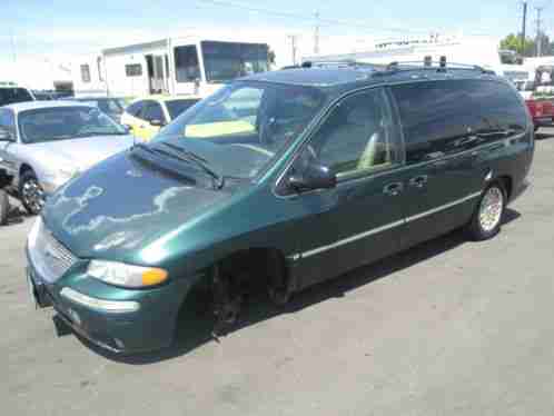 1998 Chrysler Town & Country