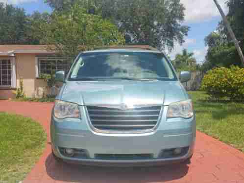 Chrysler Town & Country (2008)