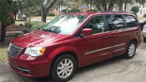 Chrysler Town & Country TOURING (2014)