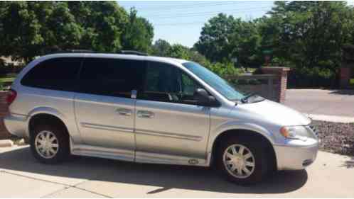 2006 Chrysler Town & Country