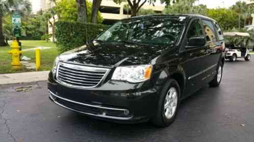 Chrysler Town & Country (2012)