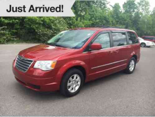 2010 Chrysler Town & Country