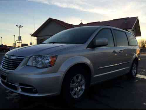 Chrysler Town & Country Touring (2012)