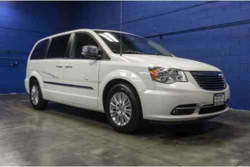 Chrysler Town & Country (2011)