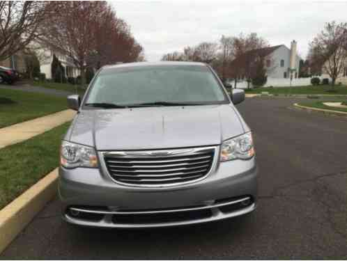 Chrysler Town & Country Touring (2013)