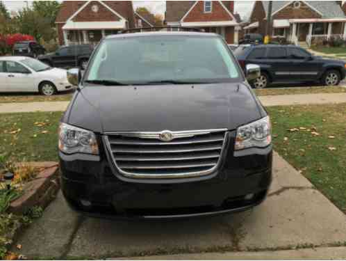 Chrysler Town & Country (2010)