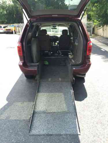 Chrysler Town & Country Wheelchair (2001)