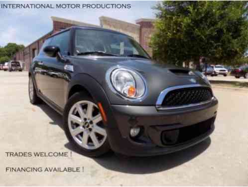 2011 Mini Cooper S Panoramic Roof *ONE OWNER*