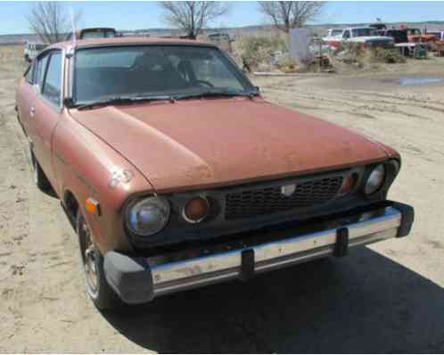 Datsun B210 (1976)