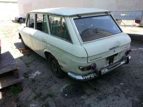 1966 Datsun 411 WAGON