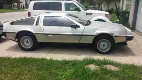 DeLorean Delorean (1983)