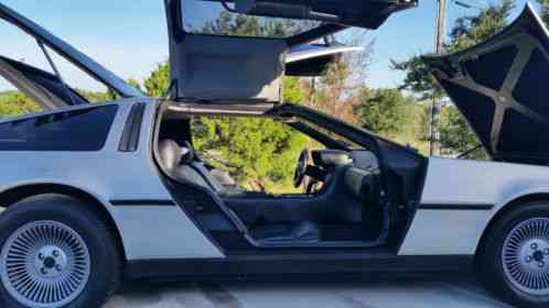 DeLorean DMC 12 (1981)