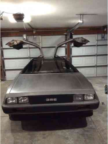 DeLorean DMC 12 (1981)