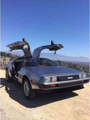 DeLorean DMC-12 (1981)