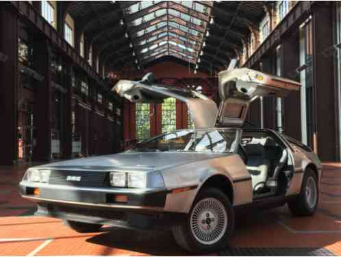 1983 DeLorean DMC 12