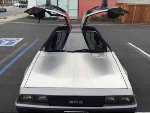 DeLorean DMC-12 (1981)