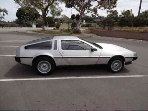 1981 DeLorean DMC 12