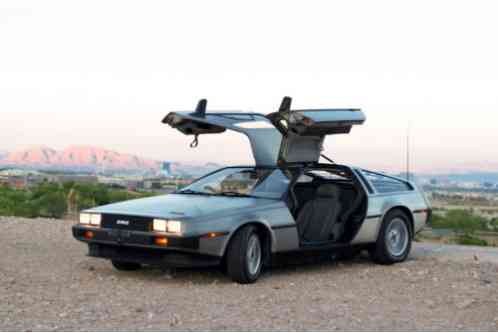 DeLorean DMC-12 (1981)